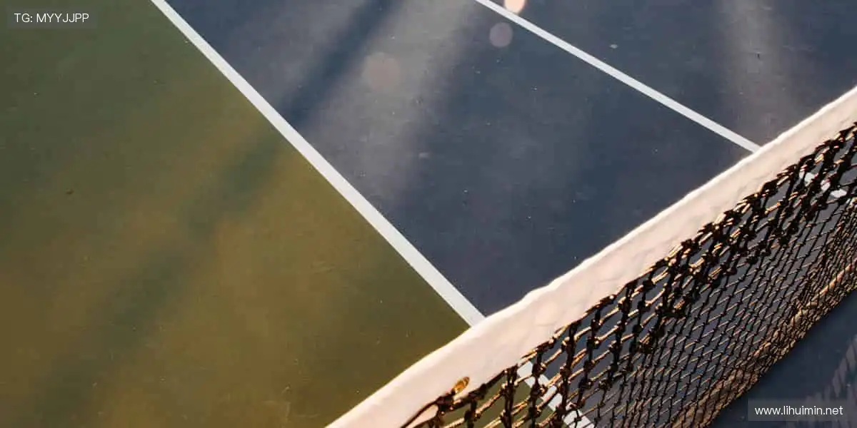 💬边看边聊,弹幕狂欢点燃观赛热情!🎉